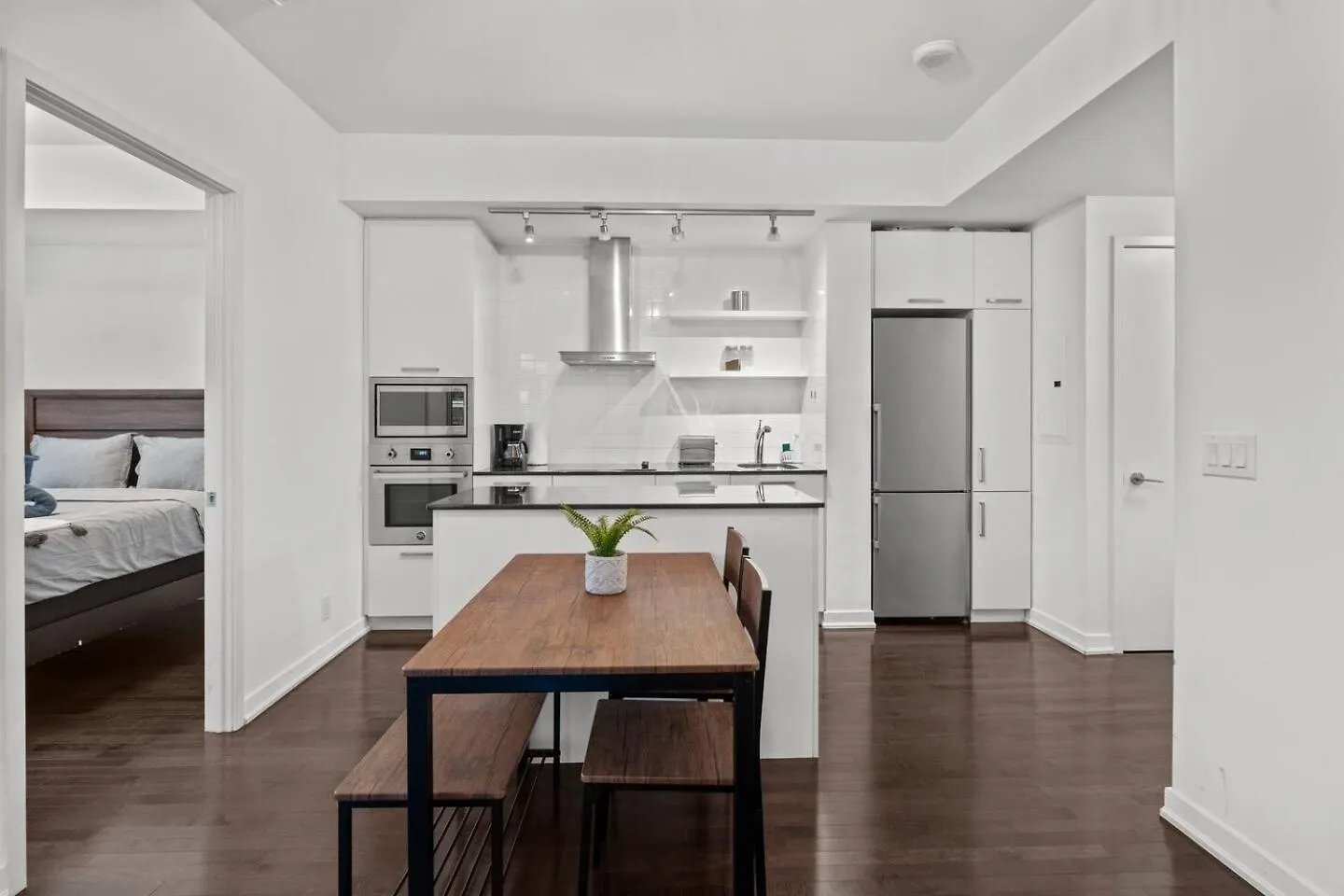 דירה טורונטו Home Away From Home